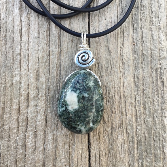 Sold - Picture 6 of 10